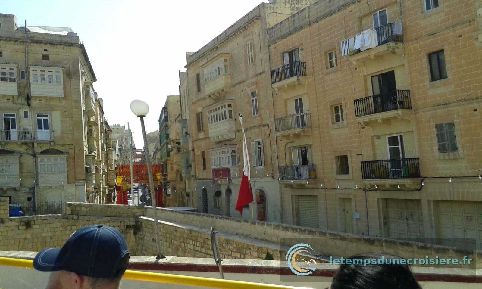 Les rues de La Valette décorées pour la fête religieuse